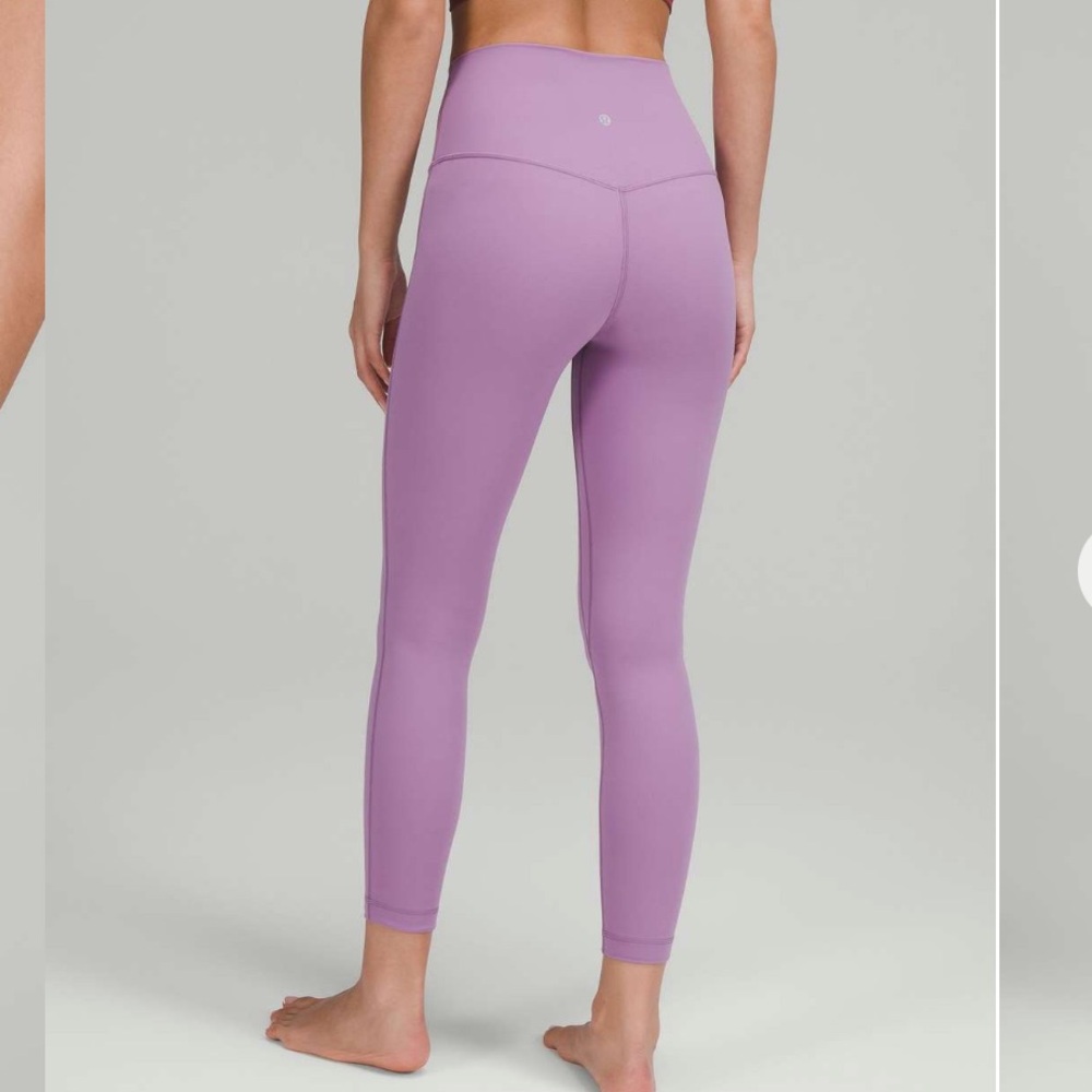 Lululemon Align High-Rise Pant 25"
Wisteria Purple Size 6